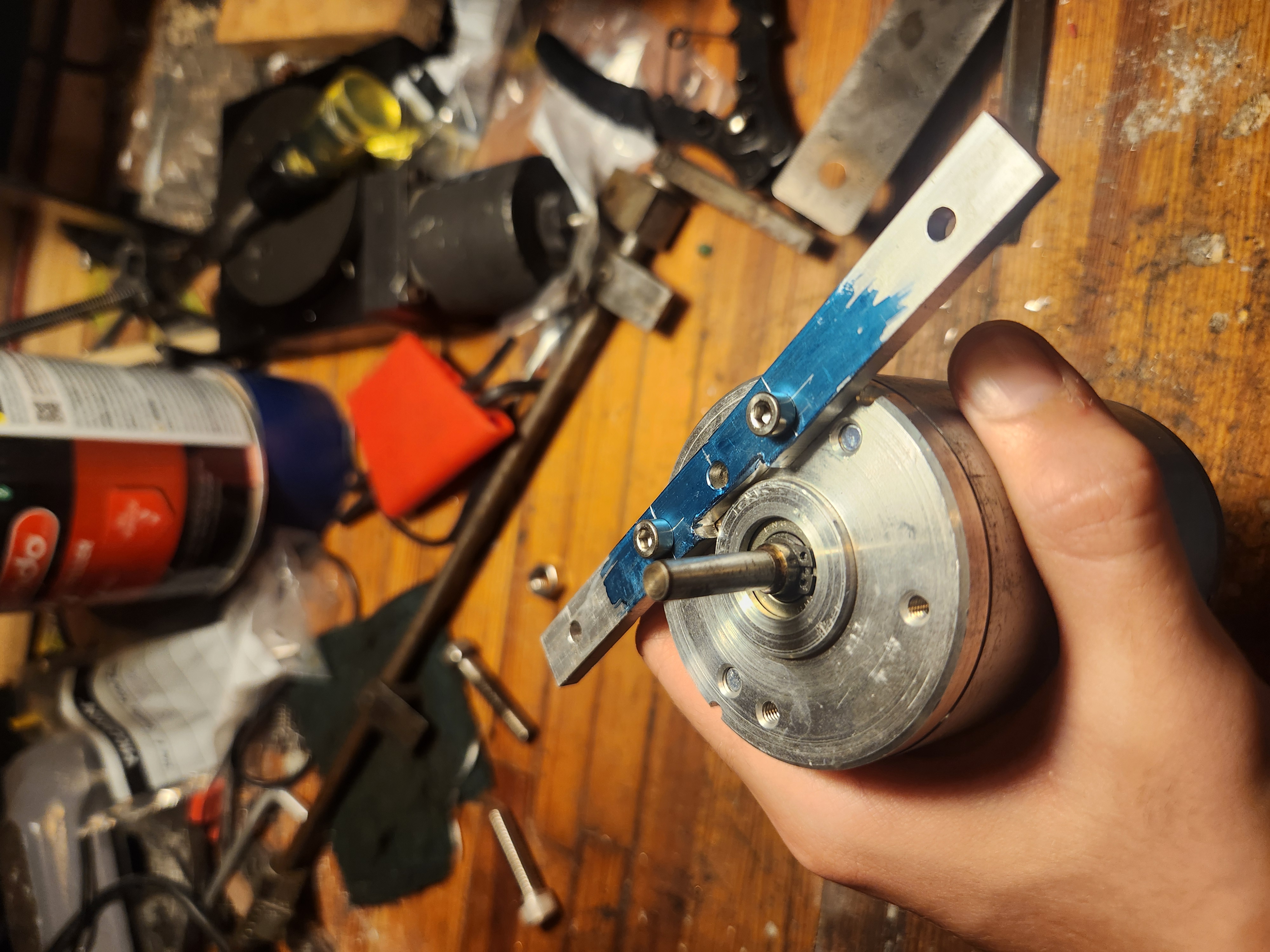 Cutting bearing seats and drilling main hole